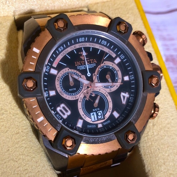 Invicta Two-Tone Gold and Silver Men’s HEAVY Watch withwarranty and original box - Picture 3 of 13